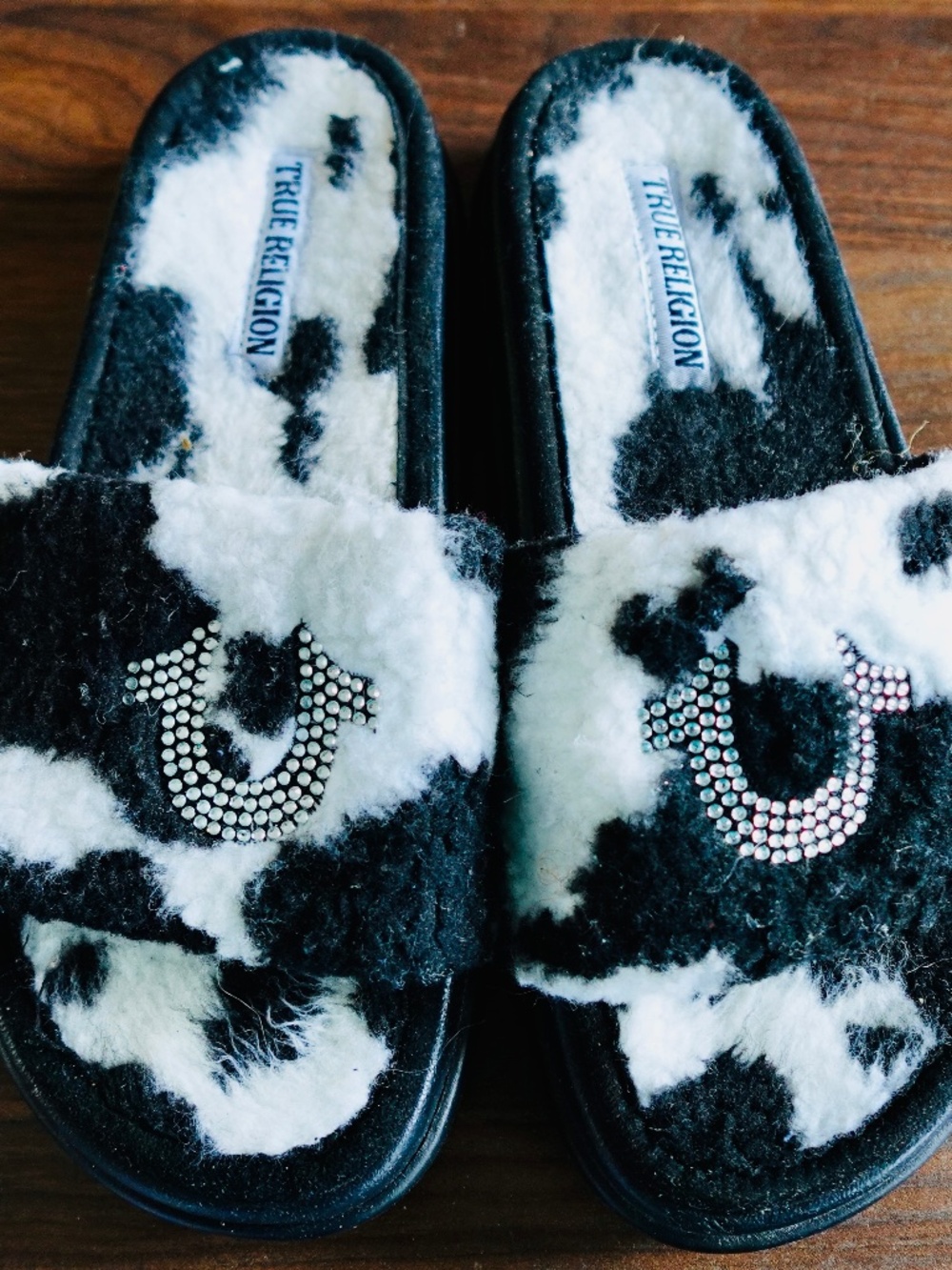 True Religion Slides